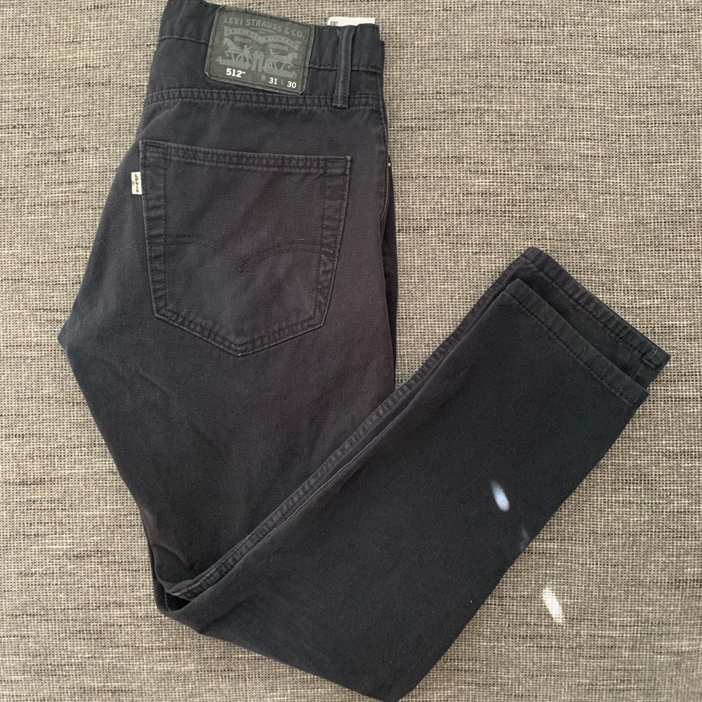 512 Levi’s 31 x 30